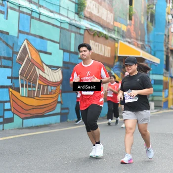 Runner Photo 8103765