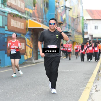 Runner Photo 8103783