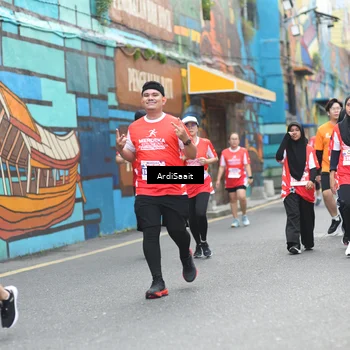 Runner Photo 8103788