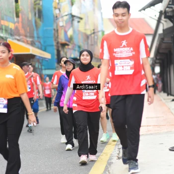 Runner Photo 8103799