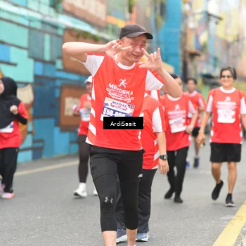 Runner Photo 8103815