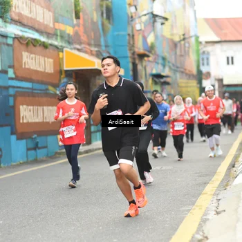 Runner Photo 8103840