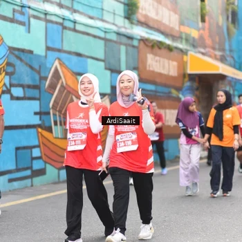 Runner Photo 8103846