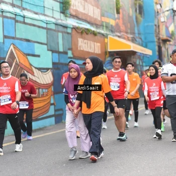 Runner Photo 8103847