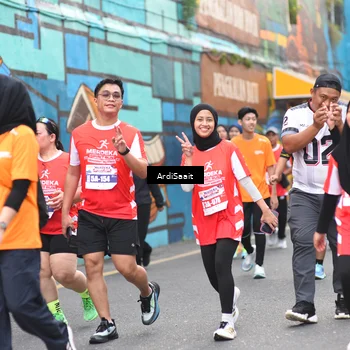 Runner Photo 8103855