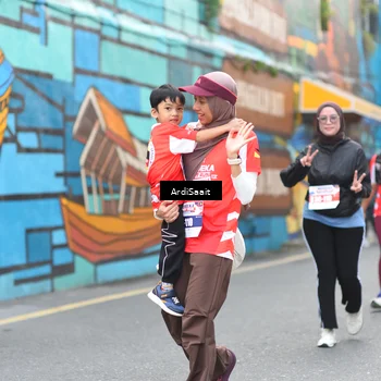 Runner Photo 8103873