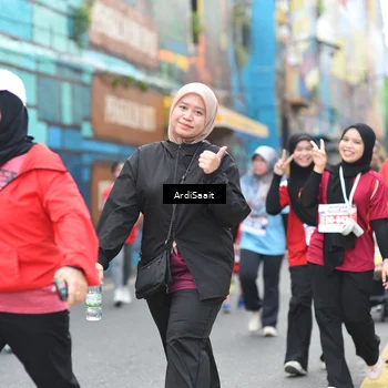 Runner Photo 8103895