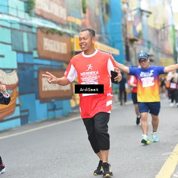 Runner Photo 8103943