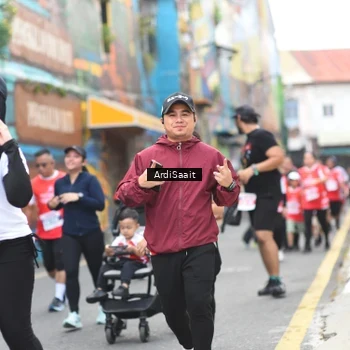 Runner Photo 8103996