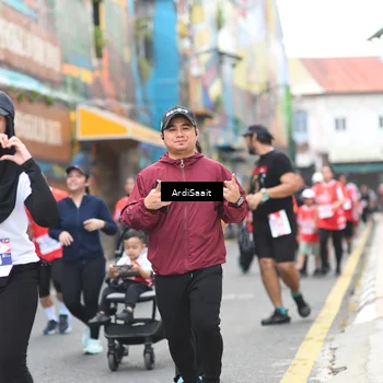 Runner Photo 8103997