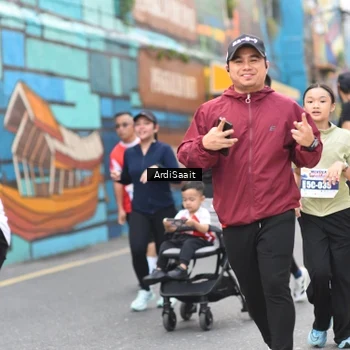 Runner Photo 8104000