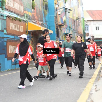 Runner Photo 8104002