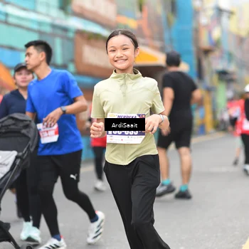 Runner Photo 8104005