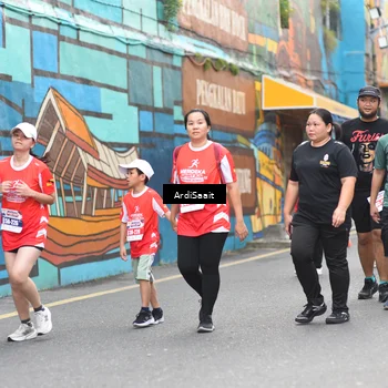 Runner Photo 8104007