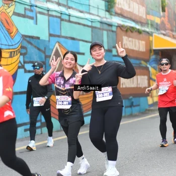 Runner Photo 8104031
