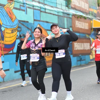 Runner Photo 8104032
