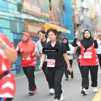 Runner Photo 8104048