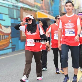 Runner Photo 8104050