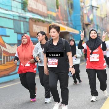 Runner Photo 8104072