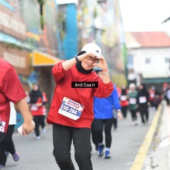 Runner Photo 8104094