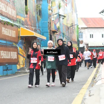 Runner Photo 8104101