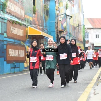 Runner Photo 8104104