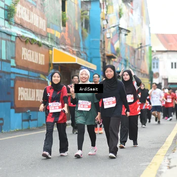 Runner Photo 8104106