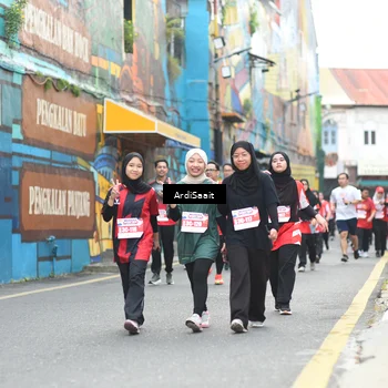 Runner Photo 8104111