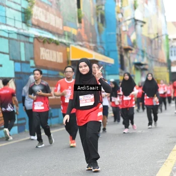Runner Photo 8104112