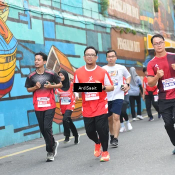 Runner Photo 8104141