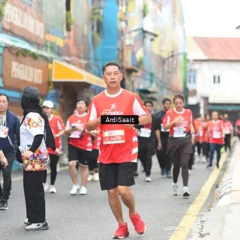 Runner Photo 8104246
