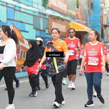 Runner Photo 8104258