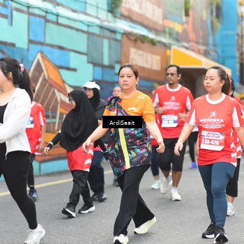 Runner Photo 8104281