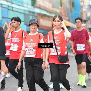 Runner Photo 8104294