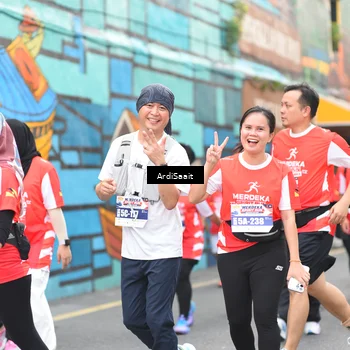 Runner Photo 8104300