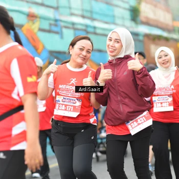 Runner Photo 8104309