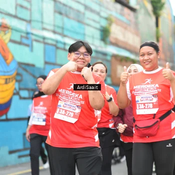 Runner Photo 8104310