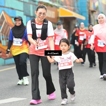 Runner Photo 8104340