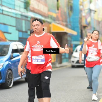 Runner Photo 8104364
