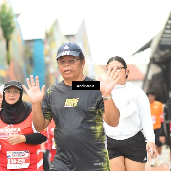 Runner Photo 8104396