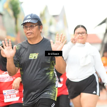 Runner Photo 8104400
