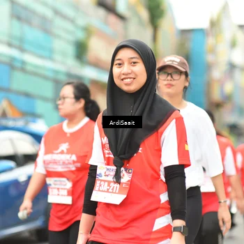 Runner Photo 8104406