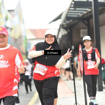 Runner Photo 8104433