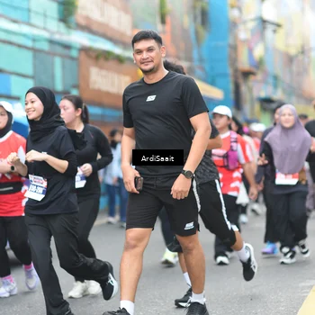 Runner Photo 8104493