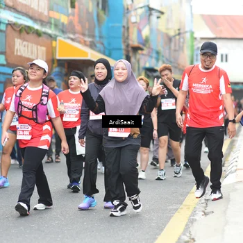 Runner Photo 8104494