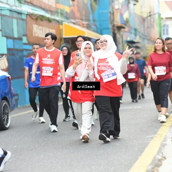 Runner Photo 8104658