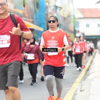 Runner Photo 8104673