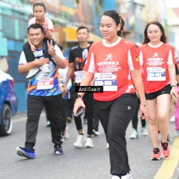 Runner Photo 8104695
