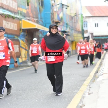 Runner Photo 8104754