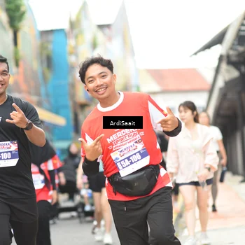 Runner Photo 8104763